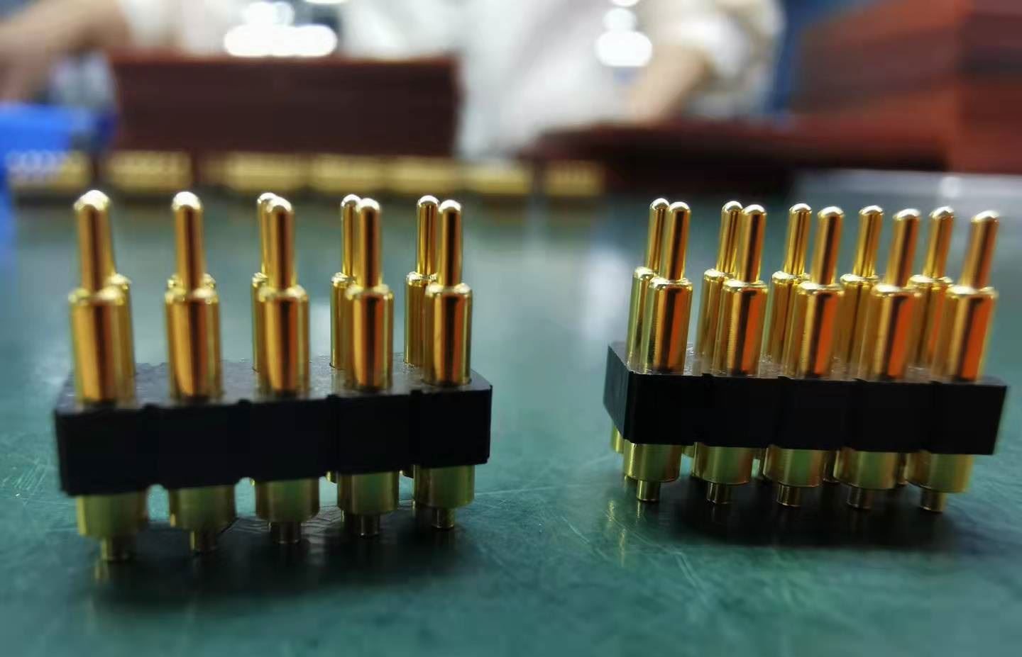 Funktionen hos högströms Pogo-stiftkontakten