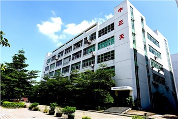 Hur man hittar en lämplig Pogo-stifttillverkare